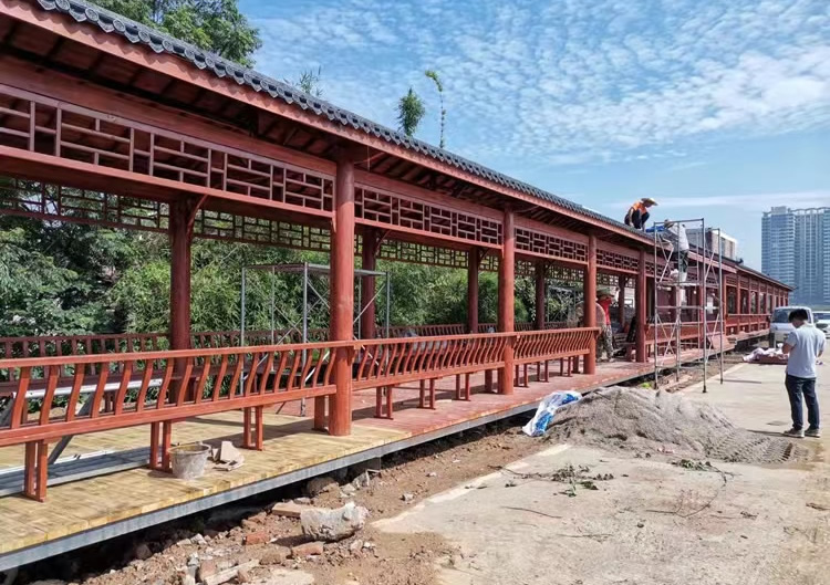 防腐木長廊